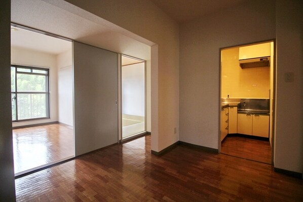 フルール三神 三番館の物件内観写真